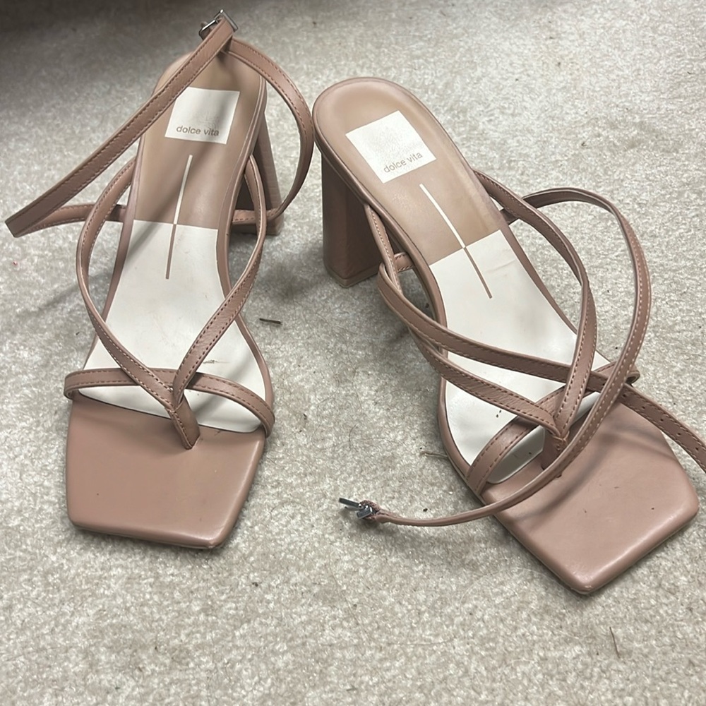 Dulce Vita Beacon Sandal Size 8